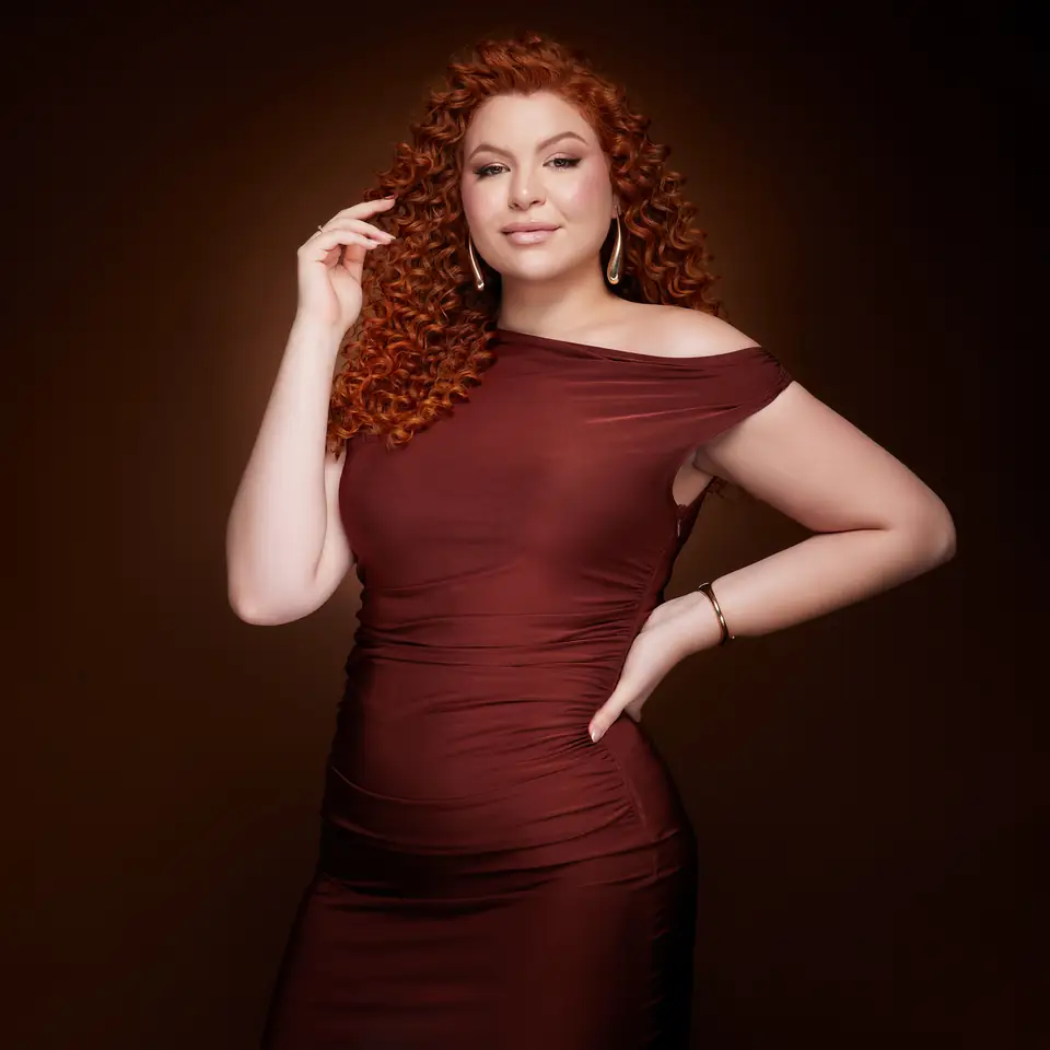 Dra. Nathália Dantas na prévia de Youtube